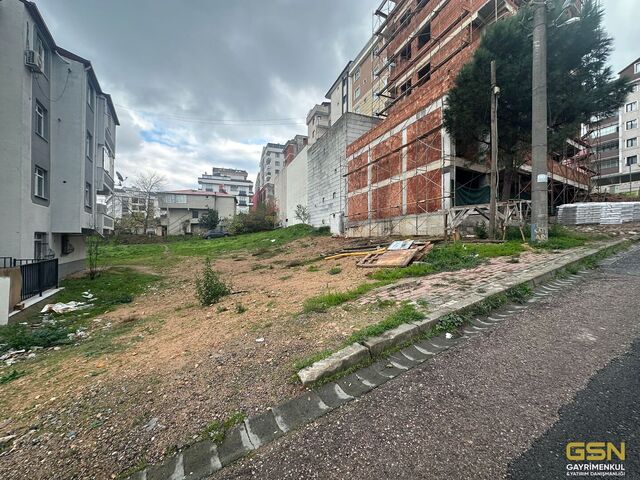 13-GSN GAYRİMENKULDEN MUHAMMER AKSOY DA 300M2 KİRALIK ARSA